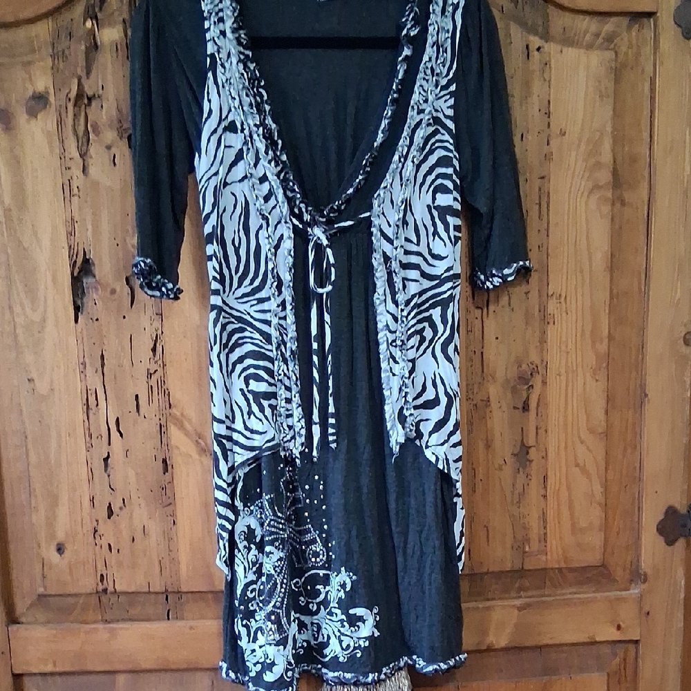 Stylish Black and White Women's Dress With Sleeveless  Vest.